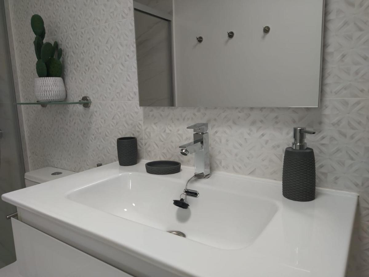 קוסטה טגוויסה Bungalow Paseo Del Mar- Playa Roca Residence Sea Front Access - Free Ac - Wifi מראה חיצוני תמונה